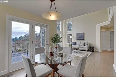 7635 S Hood Ave, Portland, OR 97219 - Photo 8