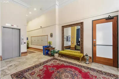 1005 SW Park Ave #605, Portland, OR 97205 - Photo 8