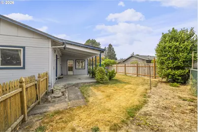 2101 Country Club Ct, Woodburn, OR 97071 - Photo 22
