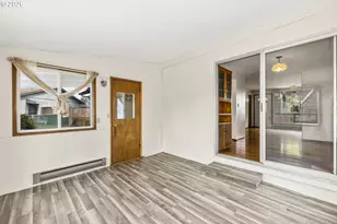 2101 Country Club Ct, Woodburn, OR 97071 - Photo 18