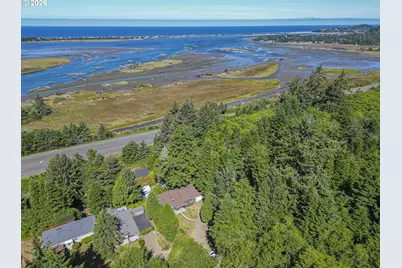 197 S Wells Dr, Lincoln City, OR 97367 - Photo 34