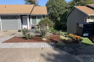 9295 SW Hill St, Portland, OR 97223 - Photo 2