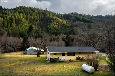 467 Slide Creek Rd, Myrtle Creek, OR 97457 - Photo 1