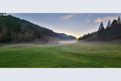467 Slide Creek Rd, Myrtle Creek, OR 97457 - Photo 2