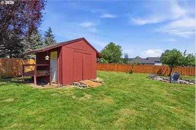 406 E Valley St, Yacolt, WA 98675 - Photo 38