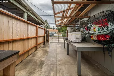 2370 Fir St, North Bend, OR 97459 - Photo 34