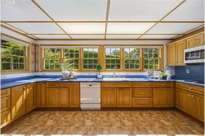 3921 SE Lake Rd, Milwaukie, OR 97222 - Photo 18