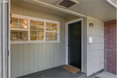 1195 Almaden St, Eugene, OR 97402 - Photo 4