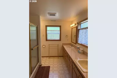 2184 13th St, Florence, OR 97439 - Photo 20