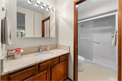 15800 SW Alderbrook Cir, Portland, OR 97224 - Photo 34