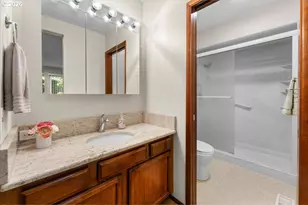 15800 SW Alderbrook Cir, Portland, OR 97224 - Photo 34