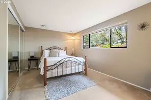 365 Brae Burn Dr, Eugene, OR 97405 - Photo 8