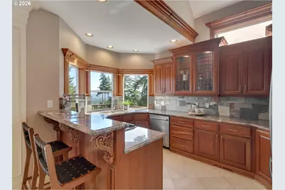 19784 Wildwood Dr, West Linn, OR 97068 - Photo 22