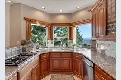 19784 Wildwood Dr, West Linn, OR 97068 - Photo 4