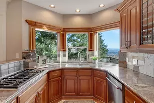 19784 Wildwood Dr, West Linn, OR 97068 - Photo 4