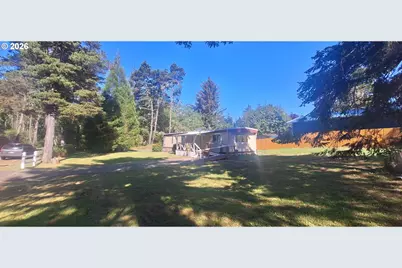 5425 Bay Berry Dr, Florence, OR 97439 - Photo 1