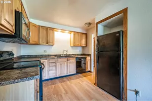 1135 1st St NE, Bandon, OR 97411 - Photo 18