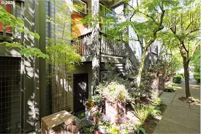 8818 SE 11th Ave, Portland, OR 97202 - Photo 2