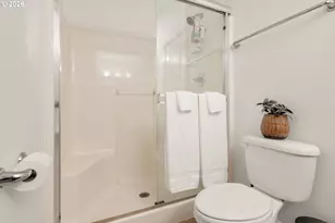8818 SE 11th Ave, Portland, OR 97202 - Photo 24