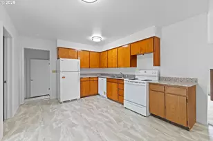 435 5th St, Lafayette, OR 97127 - Photo 8