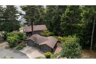 2011 NE Devils Ridge Rd, Lincoln City, OR 97367 - Photo 2