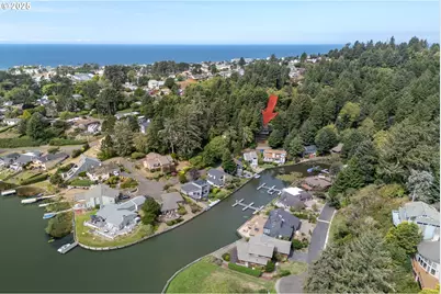 2011 NE Devils Ridge Rd, Lincoln City, OR 97367 - Photo 22