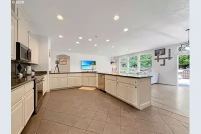 15618 Pedrioli Dr, Brookings, OR 97415 - Photo 14