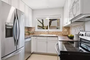 8800 SW Coral St, Portland, OR 97223 - Photo 10