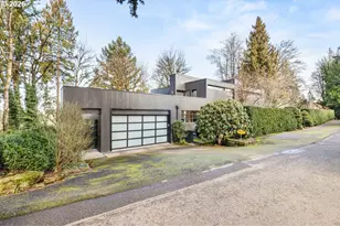 4191 SW Greenleaf Dr, Portland, OR 97221 - Photo 2