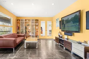 4191 SW Greenleaf Dr, Portland, OR 97221 - Photo 42