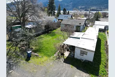 311 W Lincoln St, Bingen, WA 98605 - Photo 2