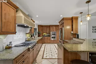 10300 SE Evergreen Hwy, Vancouver, WA 98664 - Photo 14