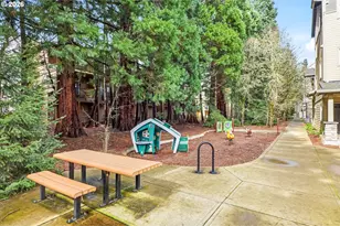 7953 NE Heiser St, Hillsboro, OR 97006 - Photo 16