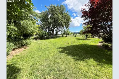 17236 NW Lucy Reeder Rd, Portland, OR 97231 - Photo 36