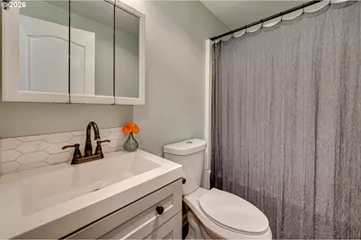 12710 NE 37th St, Vancouver, WA 98682 - Photo 14