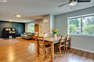 12710 NE 37th St, Vancouver, WA 98682 - Photo 2