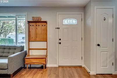 12710 NE 37th St, Vancouver, WA 98682 - Photo 6