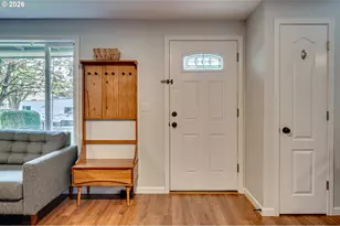 12710 NE 37th St, Vancouver, WA 98682 - Photo 6