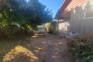134 N 3rd St, Saint Helens, OR 97051 - Photo 32