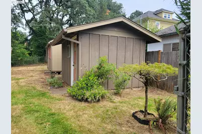 134 N 3rd St, Saint Helens, OR 97051 - Photo 6