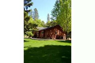 737 Pinecrest Dr, Grants Pass, OR 97526 - Photo 6