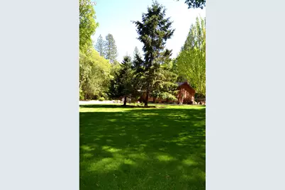 737 Pinecrest Dr, Grants Pass, OR 97526 - Photo 38