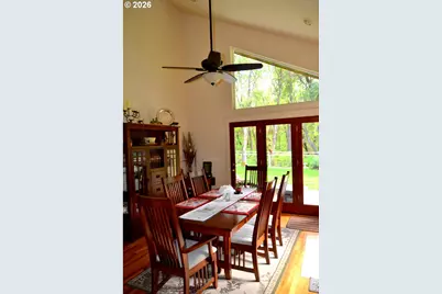 737 Pinecrest Dr, Grants Pass, OR 97526 - Photo 28