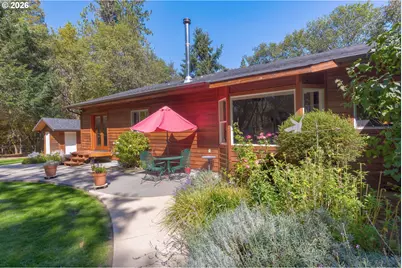 737 Pinecrest Dr, Grants Pass, OR 97526 - Photo 36