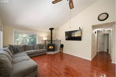 11608 SE Reedway St, Portland, OR 97266 - Photo 6