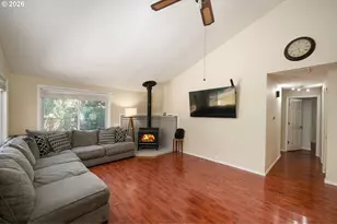 11608 SE Reedway St, Portland, OR 97266 - Photo 6