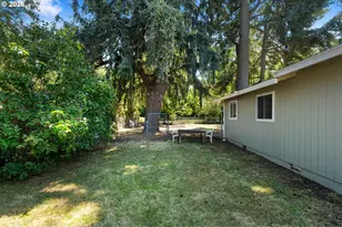 11608 SE Reedway St, Portland, OR 97266 - Photo 26