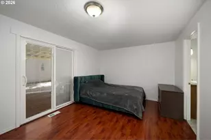 11608 SE Reedway St, Portland, OR 97266 - Photo 14