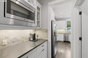 1053 Yates St, Lake Oswego, OR 97034 - Photo 12