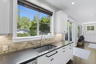 1053 Yates St, Lake Oswego, OR 97034 - Photo 16